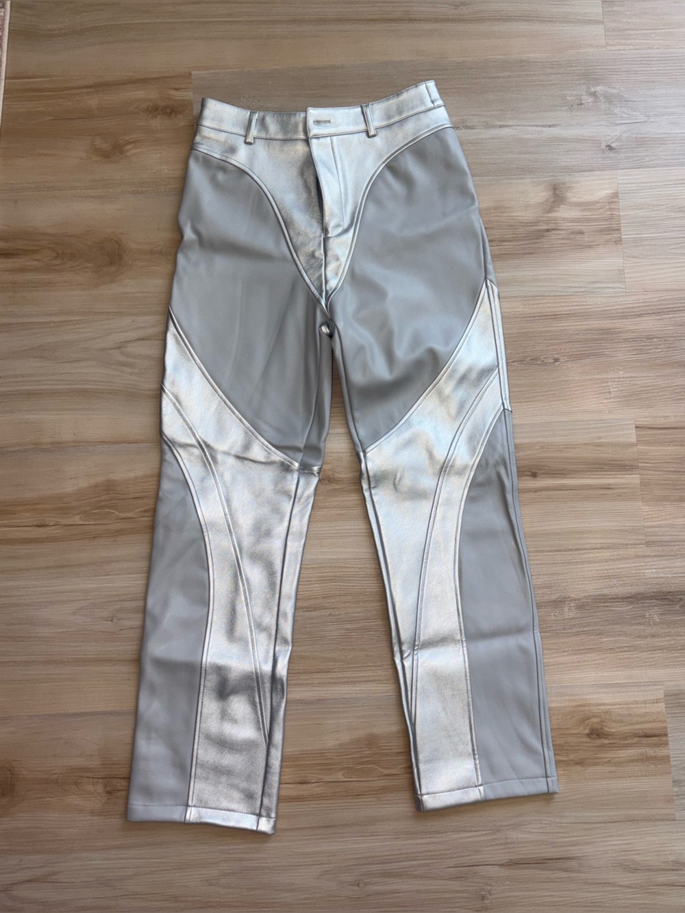 Maniere De Voir Metallic Silver Panel pants